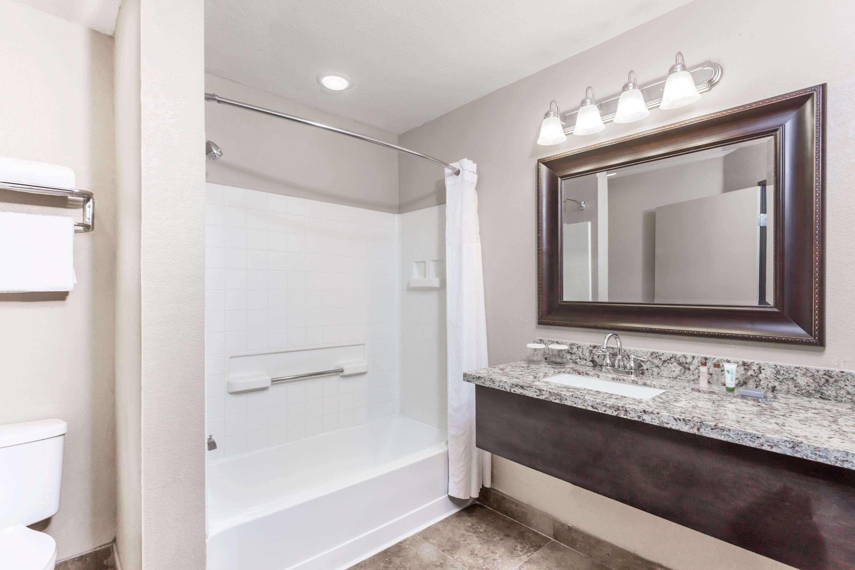 Hawthorn Suites By Wyndham Chandler Exterior foto